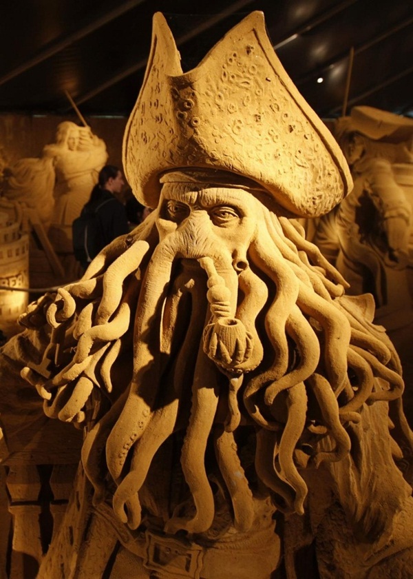Stunning Examples of Sand Sculptures (26)