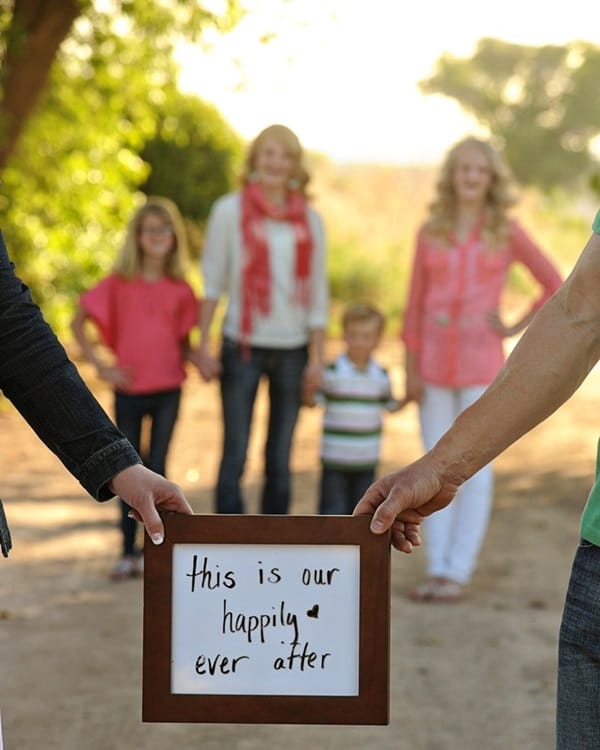 Creative Way to take Family Pictures (22)