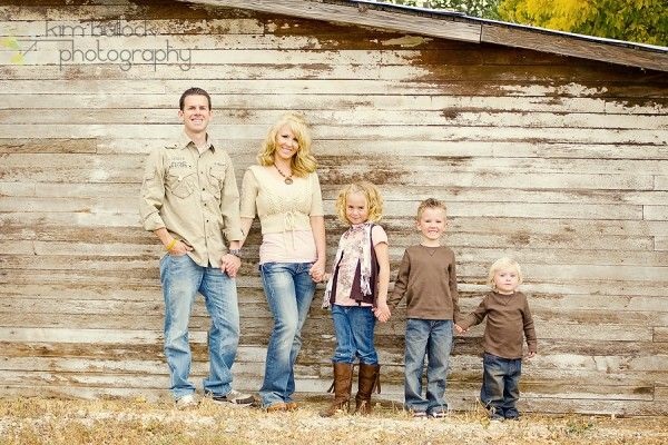 Creative Way to take Family Pictures (3)