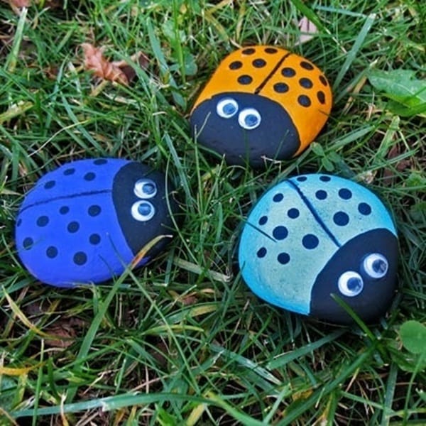 Pictures of painted rocks (2)