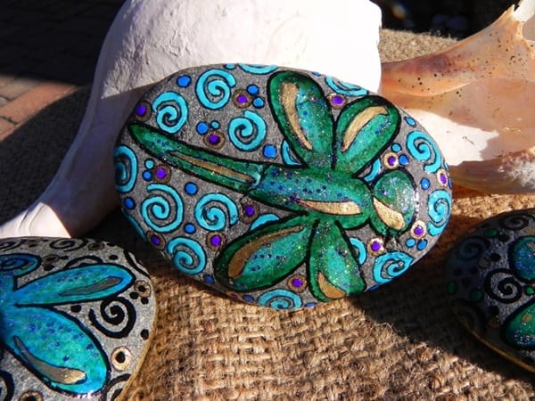 Pictures of painted rocks (4)