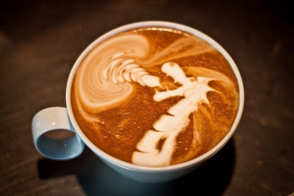 Beautiful coffee art examples (75)
