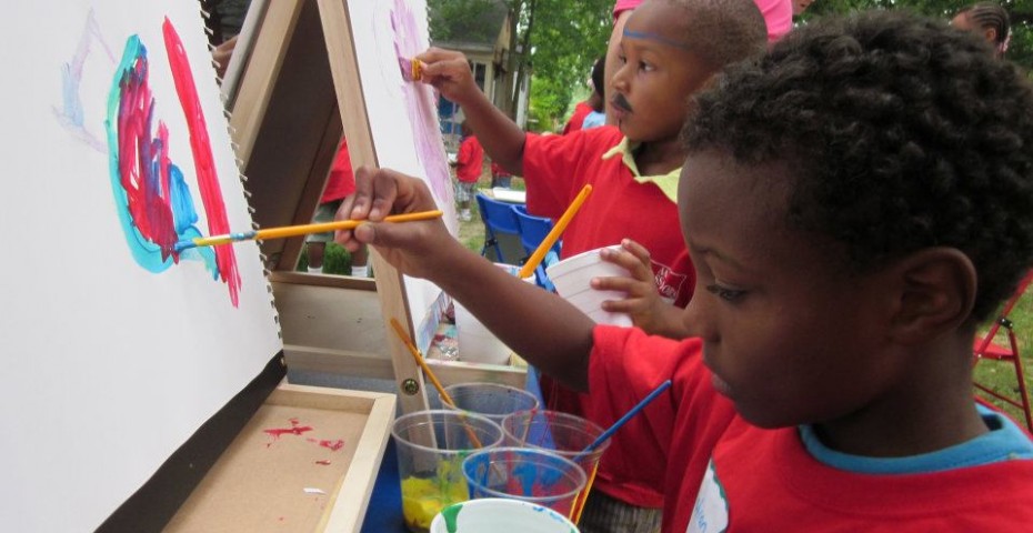 children painting 2
