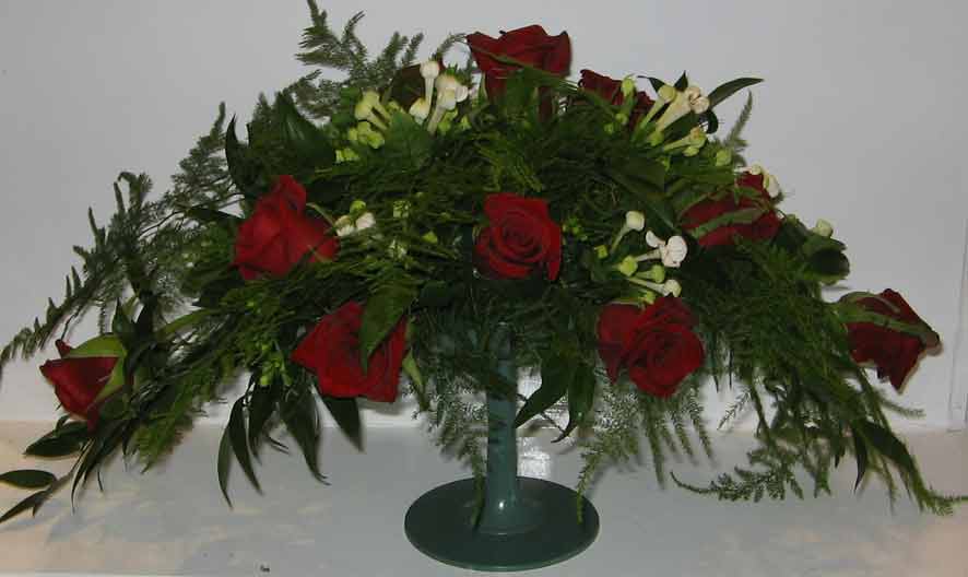 tradiotional flower arrangement 1