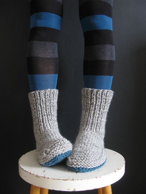 knitting garments 18