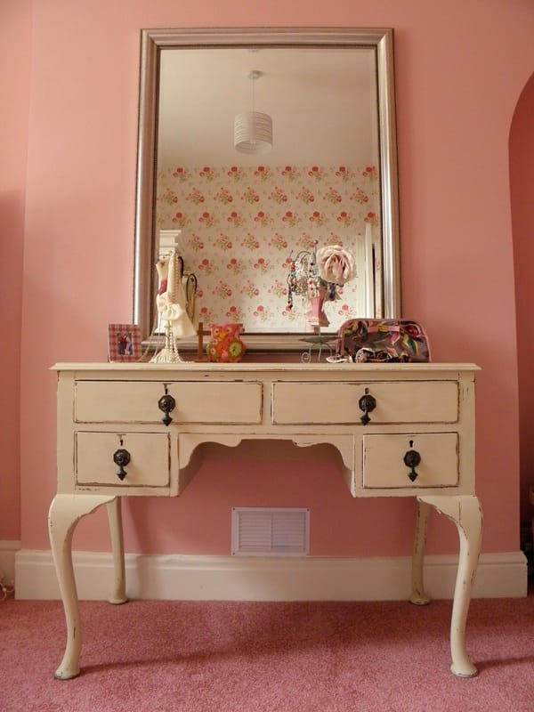 Attractive Mirrored Dressing Table Designs (34)