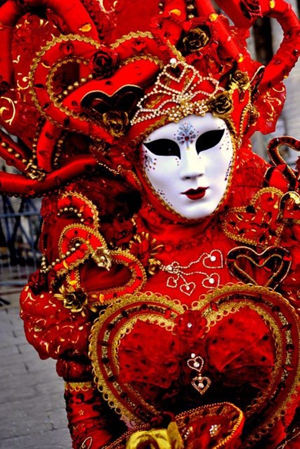 Beautiful Carnivale Masks and Meaning (12)