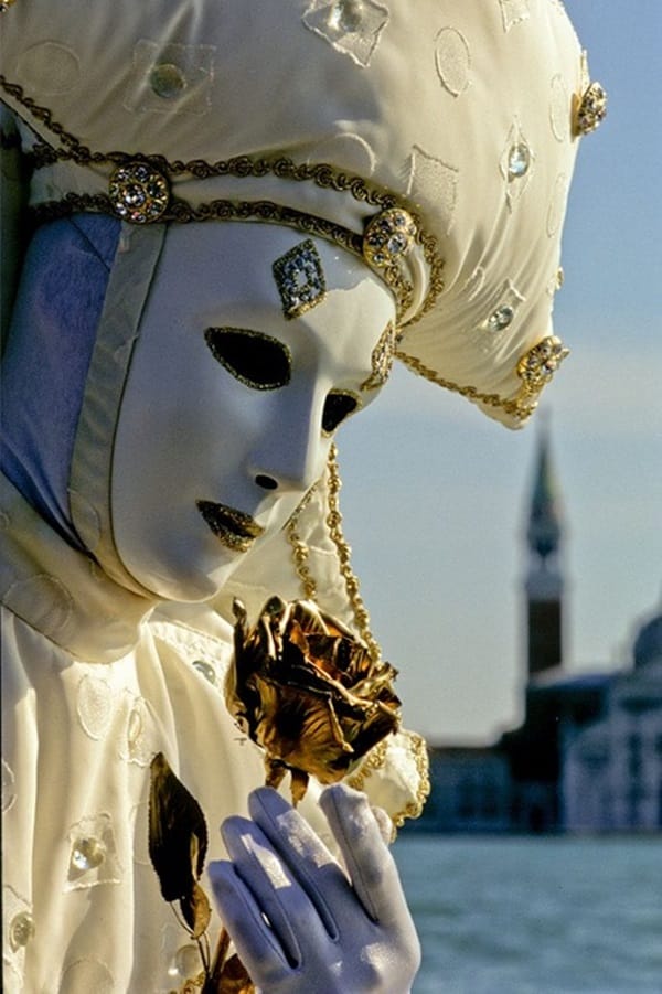 Beautiful Carnivale Masks and Meaning (17)