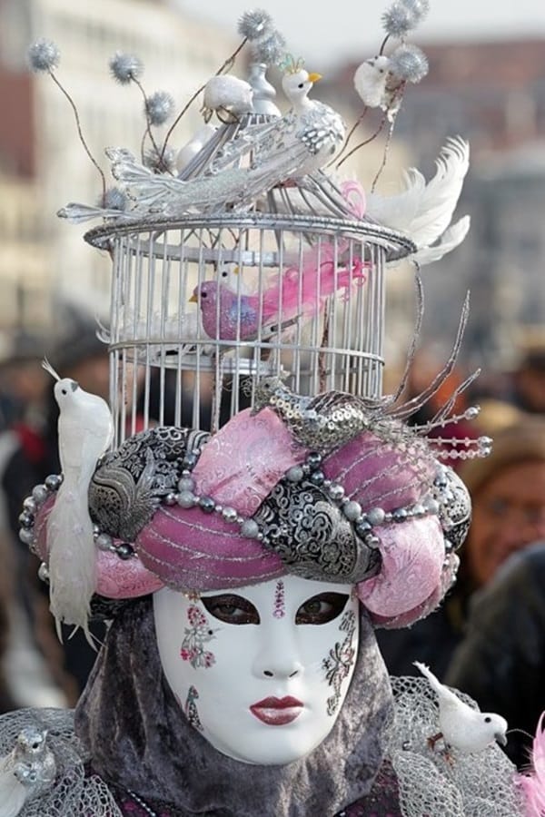 Beautiful Carnivale Masks and Meaning (22)