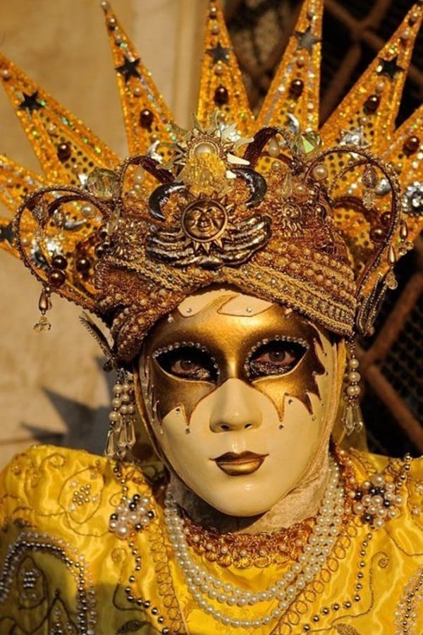 Beautiful Carnivale Masks and Meaning (25)