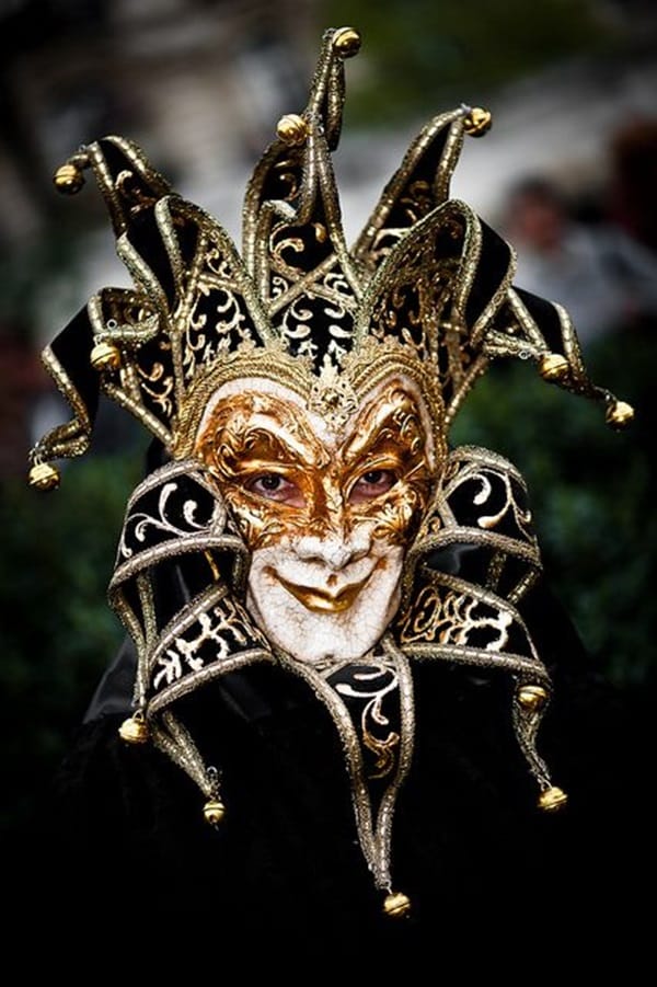 Beautiful Carnivale Masks and Meaning (29)