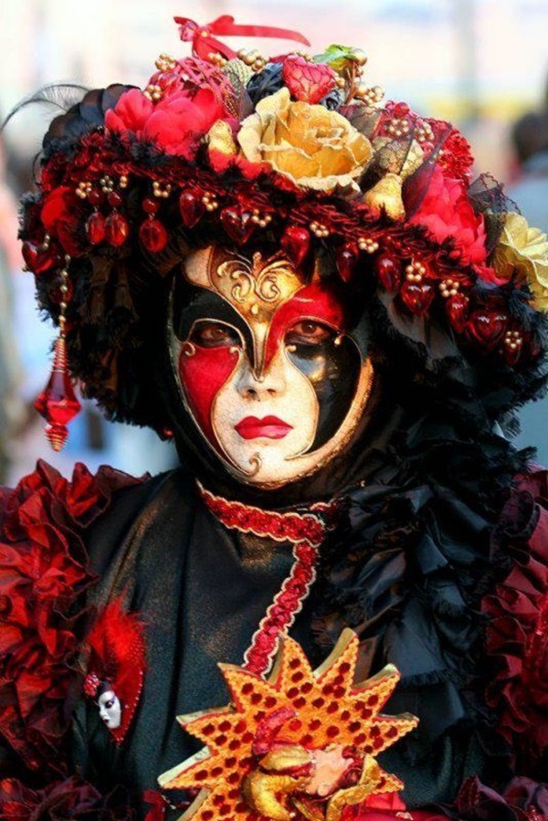 Beautiful Carnivale Masks and Meaning (3)