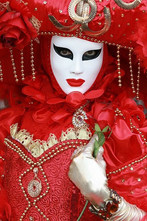 Beautiful Carnivale Masks and Meaning (32)