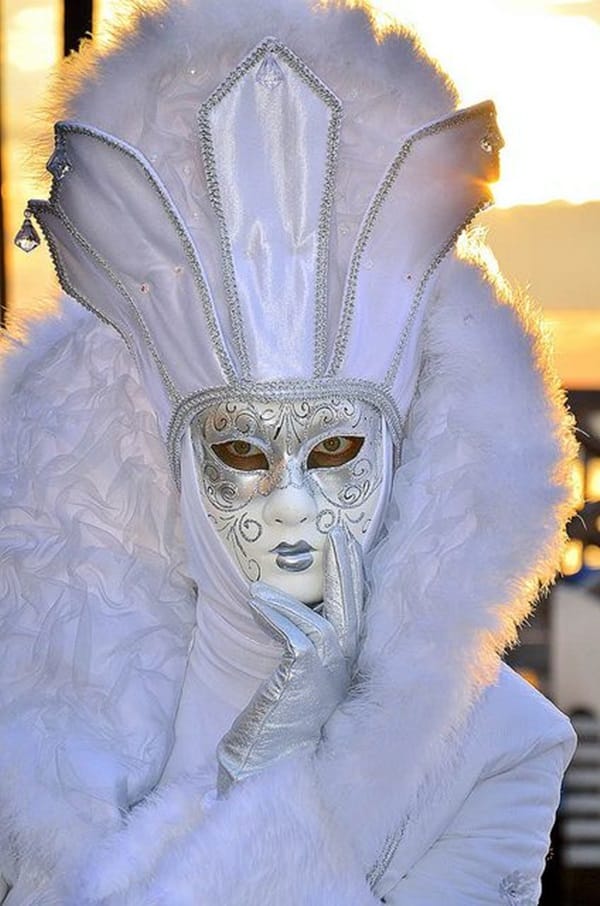 Beautiful Carnivale Masks and Meaning (38)