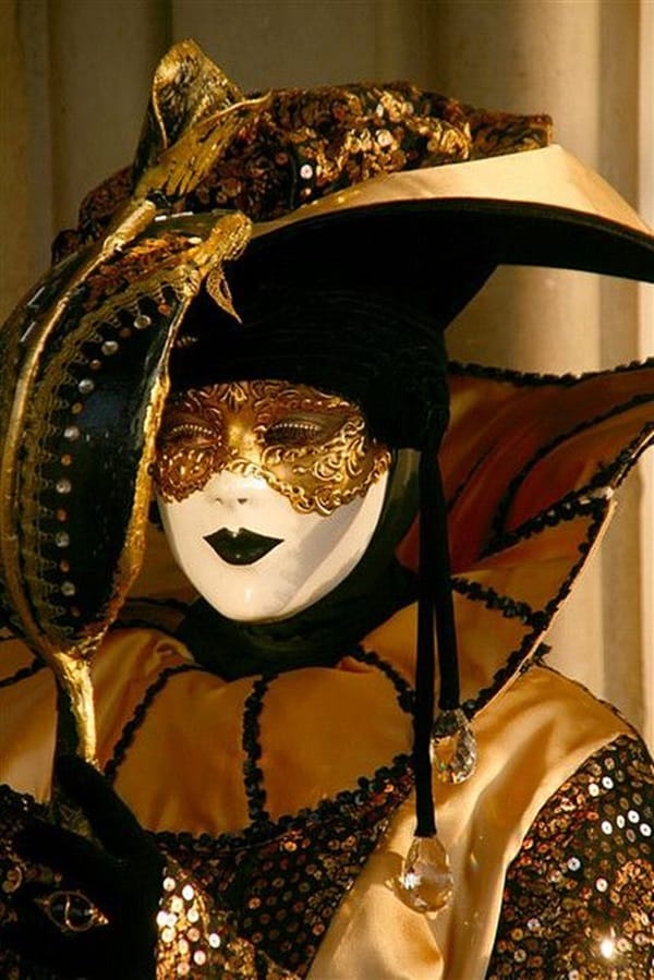 Beautiful Carnivale Masks and Meaning (5)