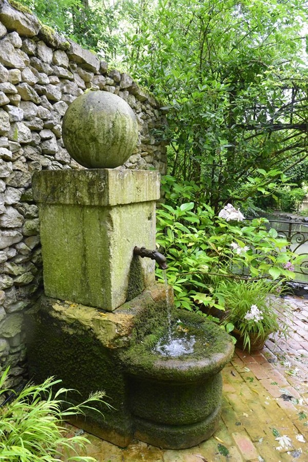 Beautiful Garden Fountain ideas (24)