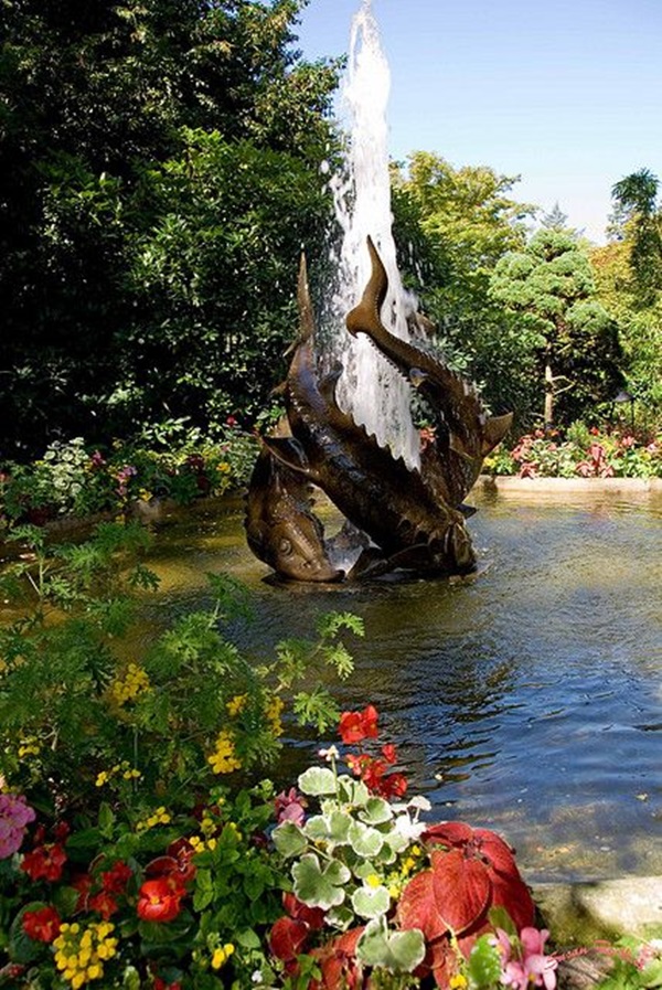 Beautiful Garden Fountain ideas (41)