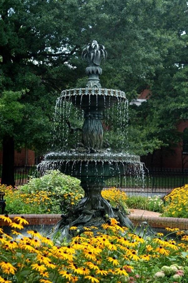 Beautiful Garden Fountain ideas (45)