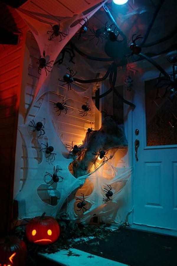 Scary Halloween Decoration Ideas to try this Year (1)