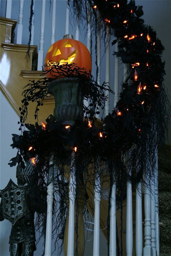 Scary Halloween Decoration Ideas to try this Year (11)