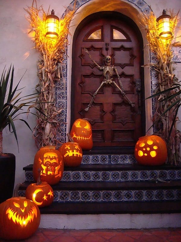 Scary Halloween Decoration Ideas to try this Year (2)