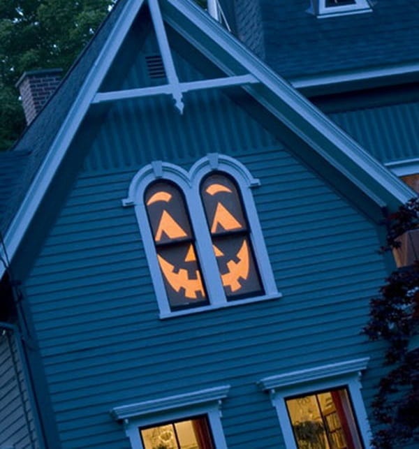 Scary Halloween Decoration Ideas to try this Year (50)