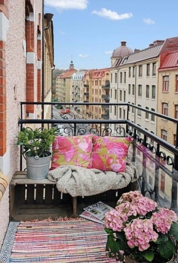 Clever Balcony Transformation Ideas (39)