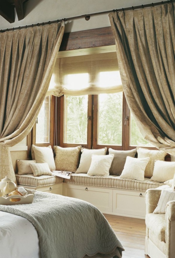 Scenic And Cozy Window Seat Ideas For You (18)