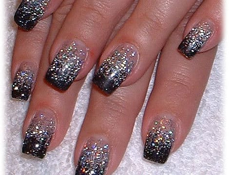 nails glitter 1