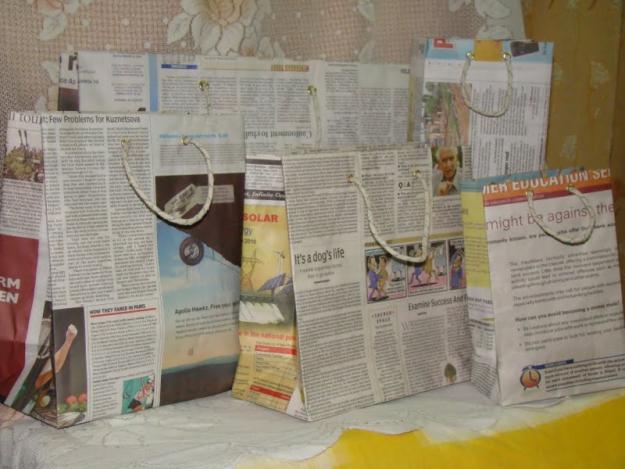 newspaper craft ideas gift bag