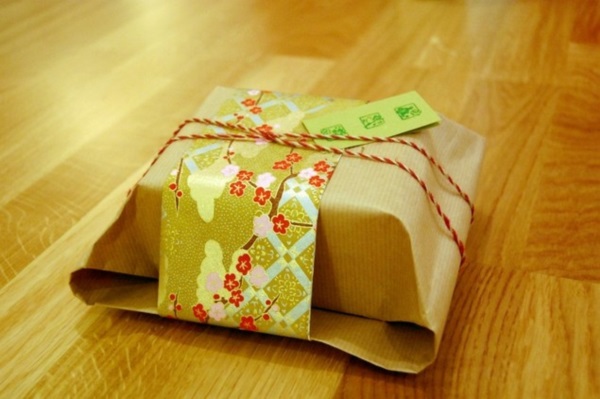 Lovely Japanese Gift Wrapping ideas (31)