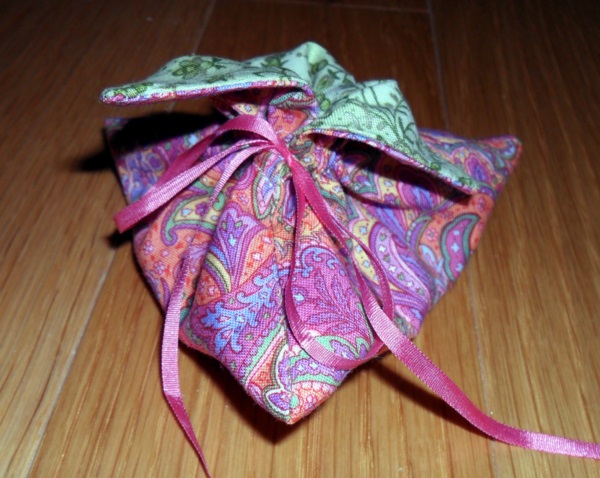 Lovely Japanese Gift Wrapping ideas (40)