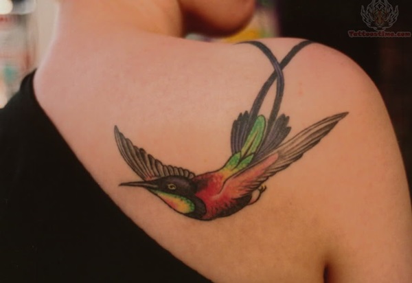 Impossibly Pretty Shoulder Tattoo Designs For Girls (17)