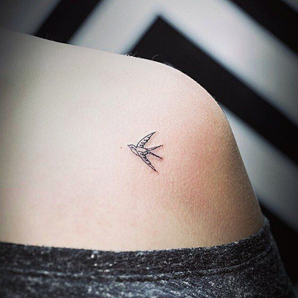 Cute tiny tattoo ideas for girls (22)