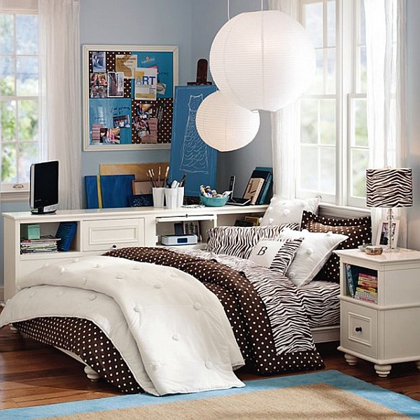 Classic College Dorm Room Decoration Ideas (16)