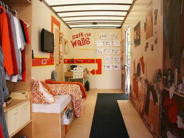 Classic College Dorm Room Decoration Ideas (17)