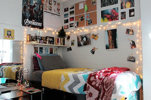 Classic College Dorm Room Decoration Ideas (24)