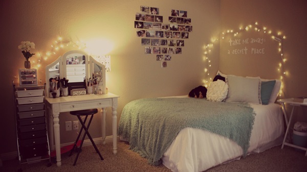 Classic College Dorm Room Decoration Ideas (35)