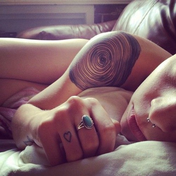 Insanely Gorgeous Circle Tattoo Designs (33)