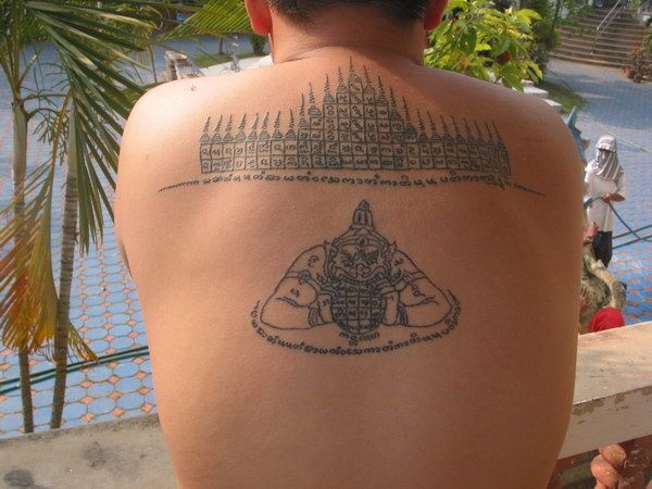 Traditional Thai tattoo Designs (42)