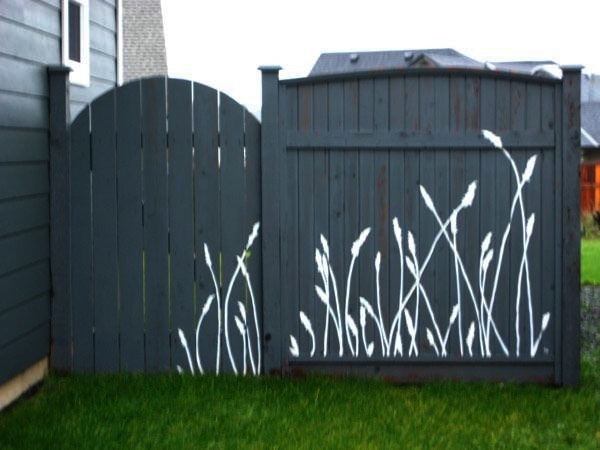 Creative Garden Fence Decoration Ideas (16)