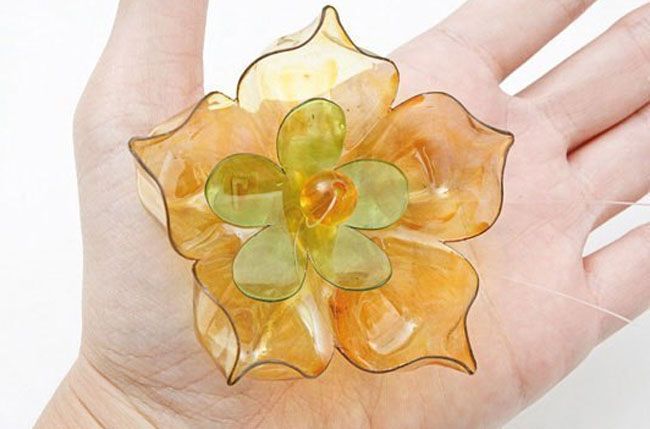 plastic flower art 18