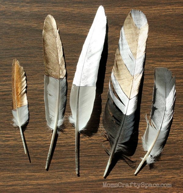 An Amazing Hobby of painted feathers (39)