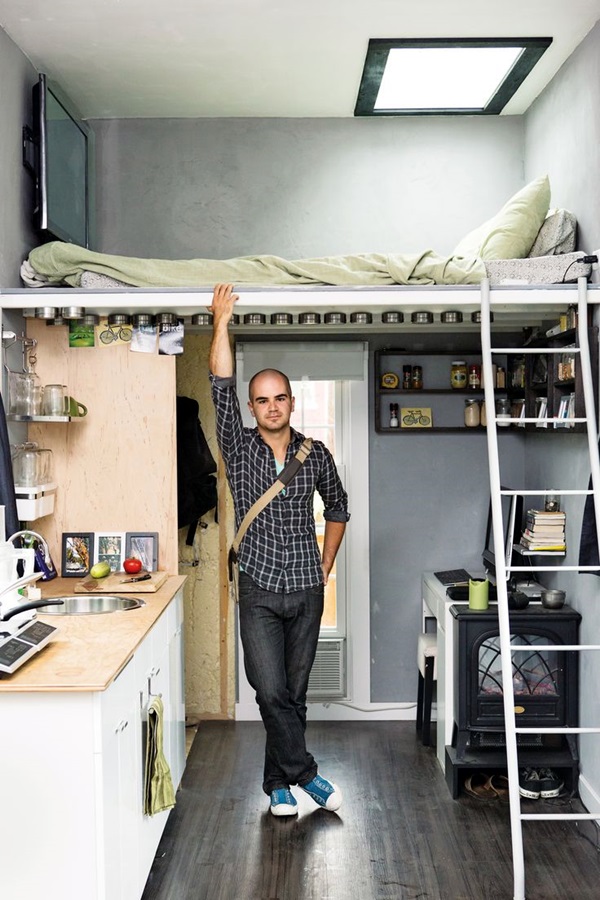 Eli Meir Kaplan for Dwell Jay Austin in his home at Boneyard Studios in Washington, DC on Tuesday, August 6, 2013.