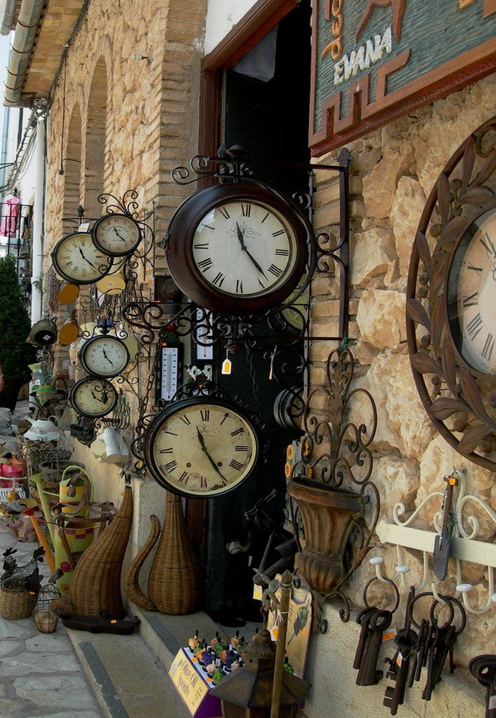 vintage clocks 19