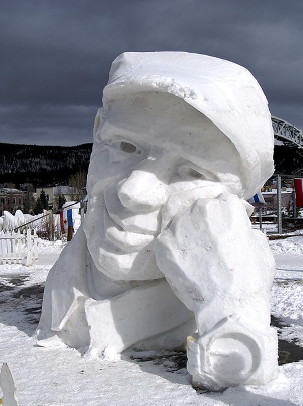 Realistic Snow Art Sculptures Winter Creations (10)