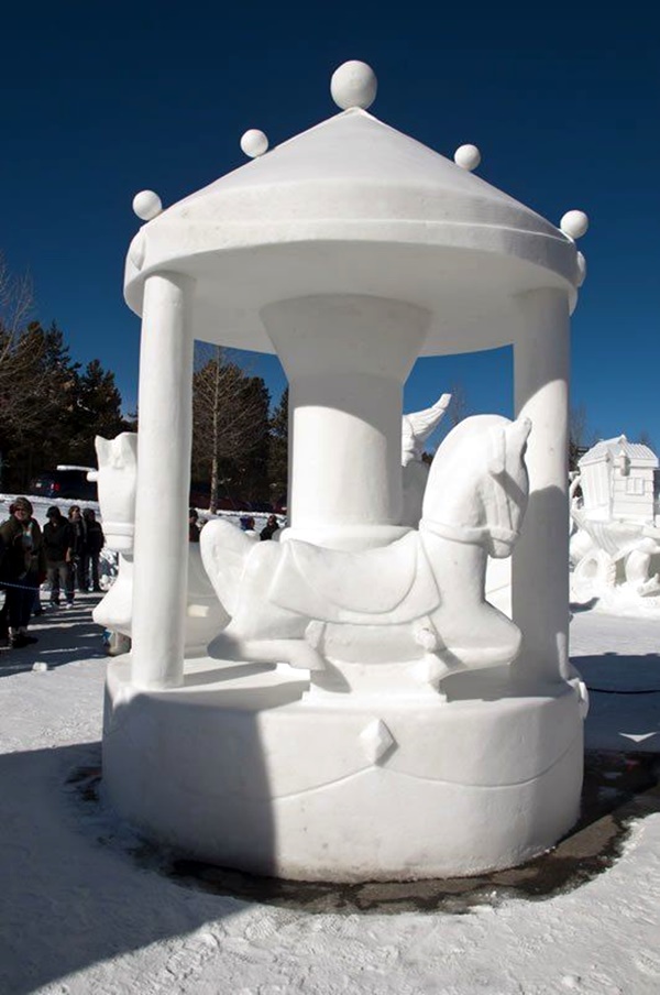 Realistic Snow Art Sculptures Winter Creations (16)