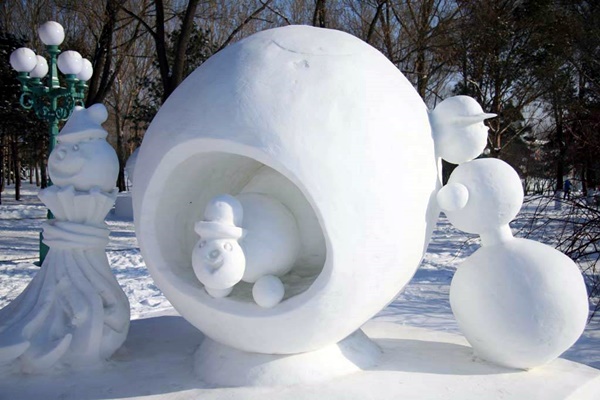 Realistic Snow Art Sculptures Winter Creations (21)