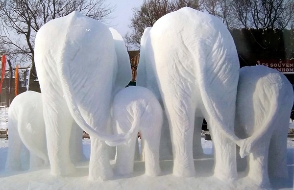 Realistic Snow Art Sculptures Winter Creations (41)