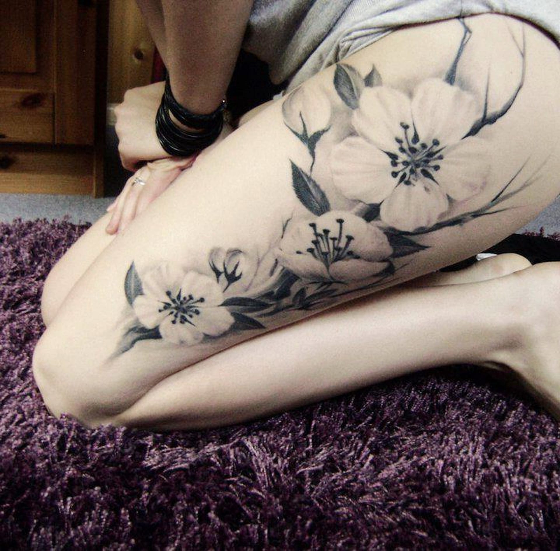 150 Excellent Leg Tattoo Designs for Guys and Girls 2022